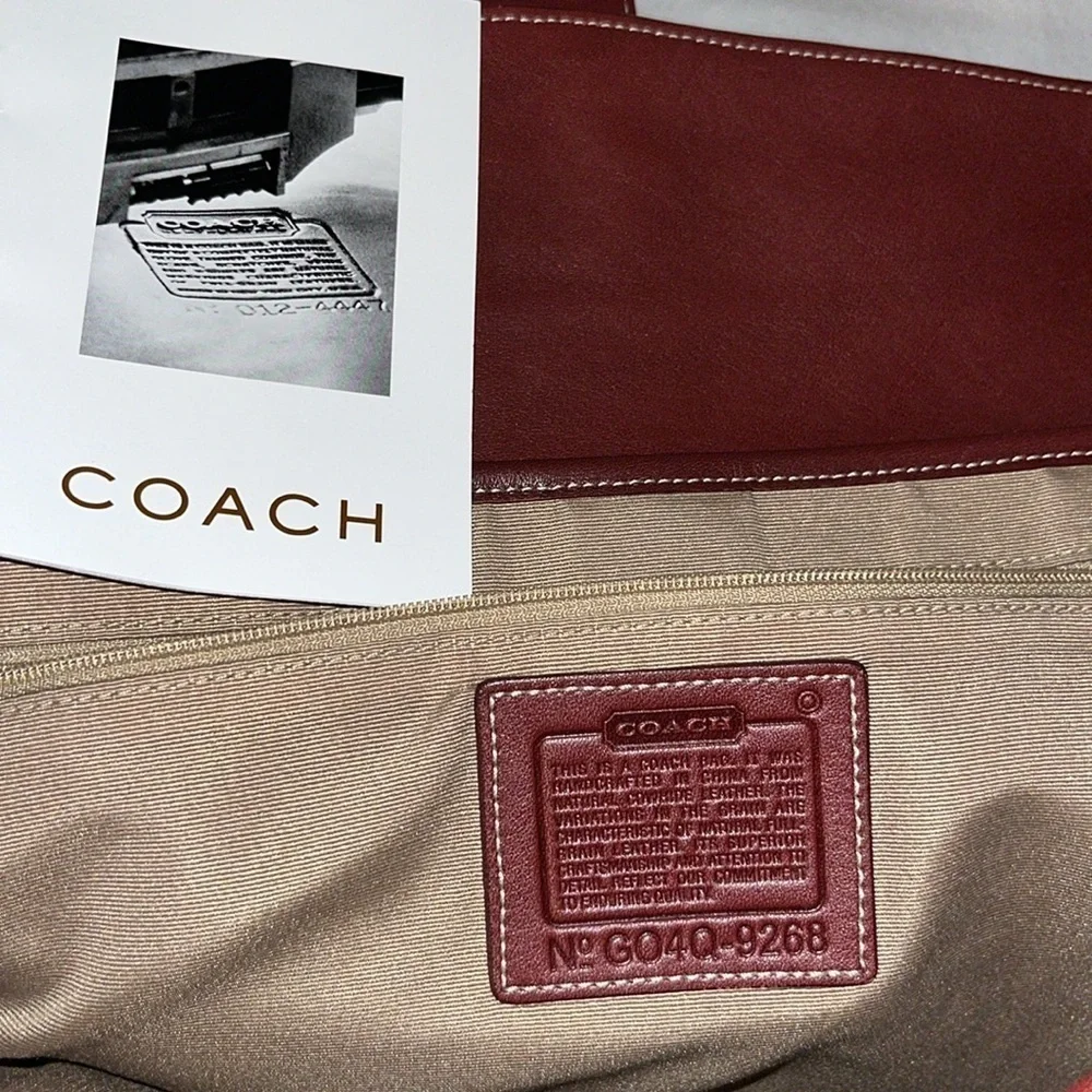 EUC Coach Hampton Shoulder Bag